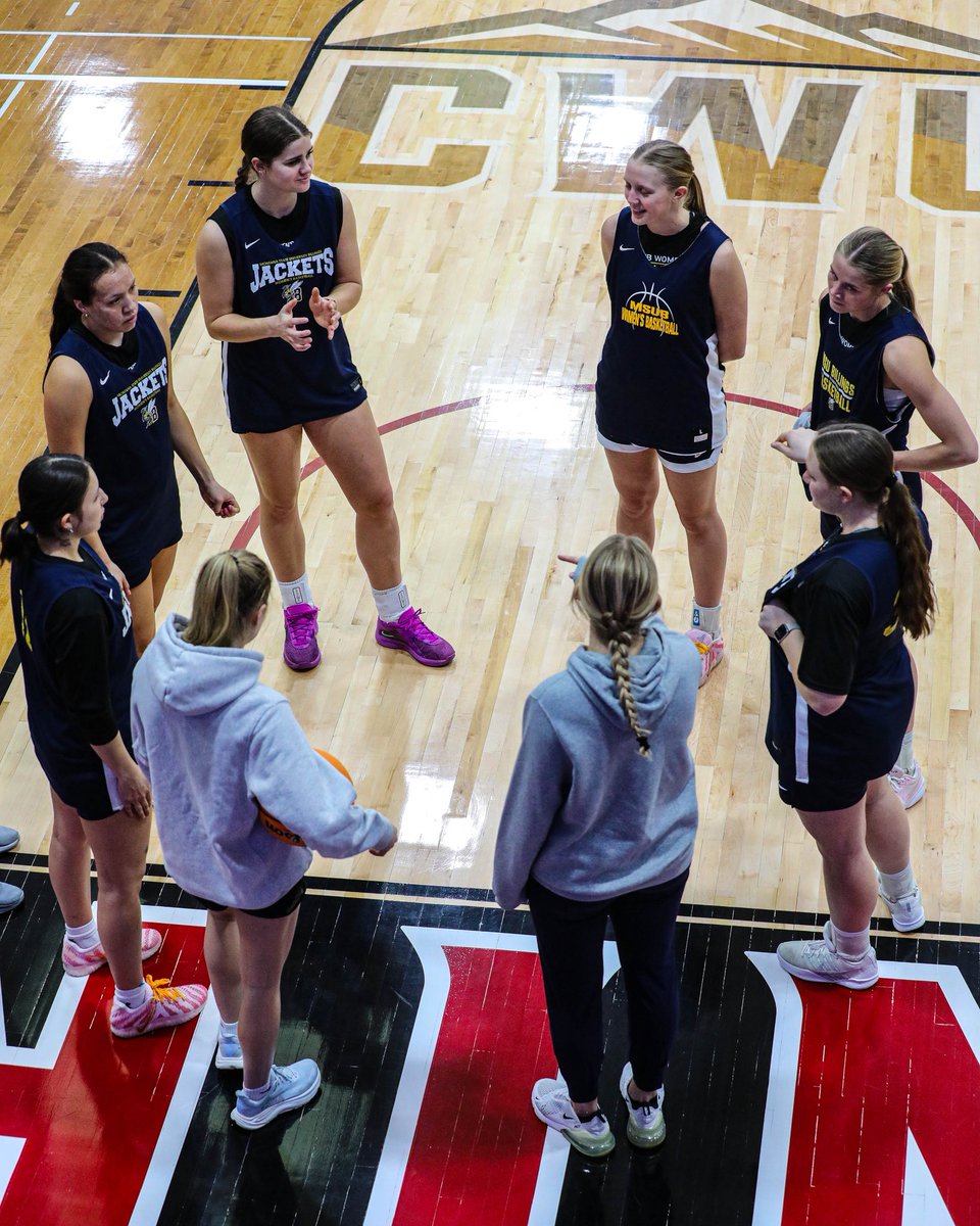 MSUB Women's Basketball tweet media
