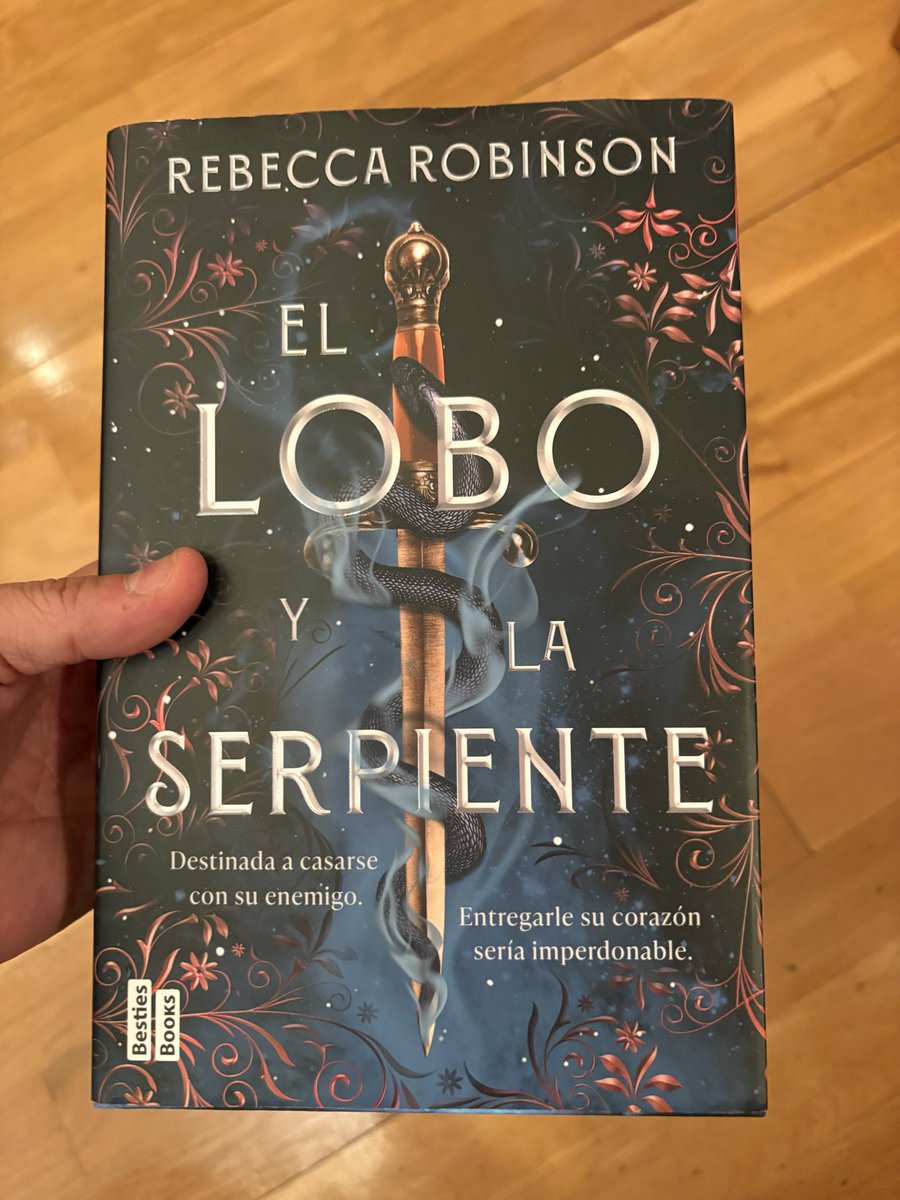 agrberty's tweet photo. Vamos con esta maravilla de edición El lobo y la serpiente de Rebecca robinson 
#elloboylaserpiente #rebeccarobinson https://t.co/0CjuDRmqrd
