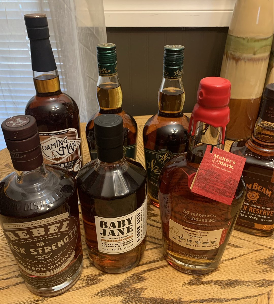 Sstark101's tweet photo. Todays finds. North Arkansas.
#bourbon
#bourbonjunkies https://t.co/gef2CsdOKx
