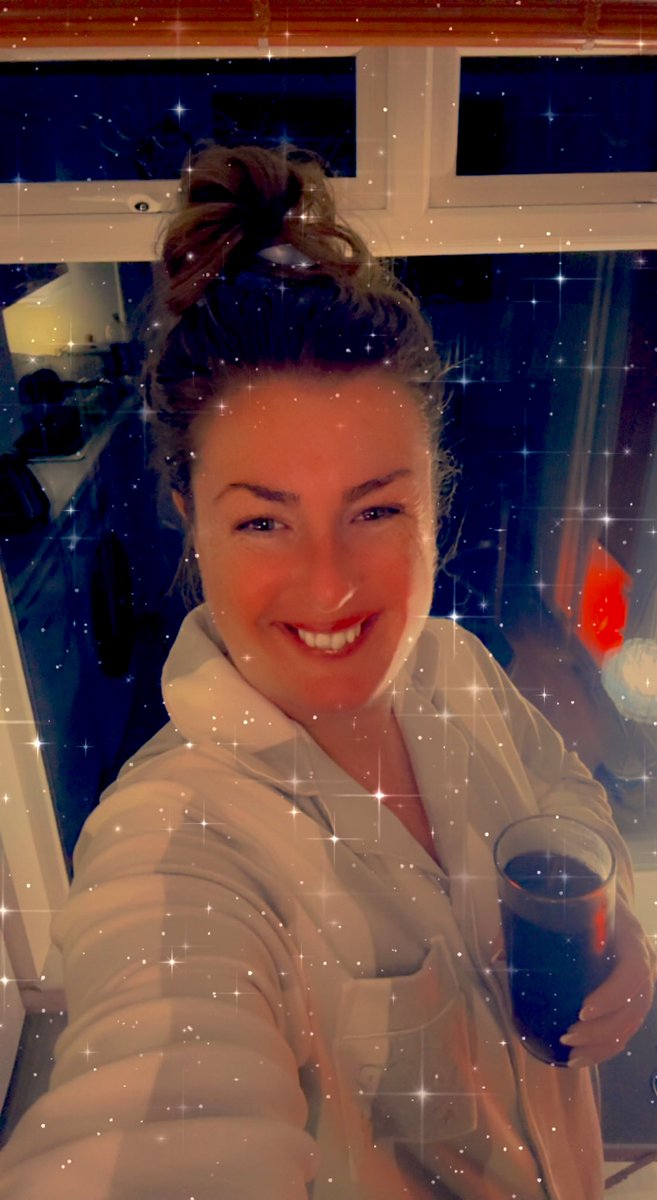 ShineBrightJill's tweet image. Pre-Mother’s Day Weekend Drinks! 💕🎤🎶🥳💖💃🏼🕺🏻 #ThirstyThursday 😁 #GreatTimes 🥰