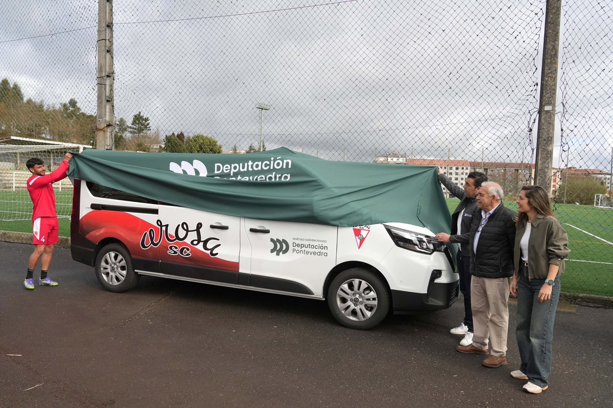 LuisLopezLugues's tweet photo. 🚙 Co primeiro plan de axudas DepoVAN, o Arosa SC obtivo a súa nova furgoneta!

Estas axudas da @depo_es están deseñadas para que os clubs poidan mercar ou adaptar vehículos. 

Na segunda edición elevaremos o orzamento un 67%! 

A #ProvinciaDoDeporte vai sobre rodas 🛞 https://t.co/C0alhWzVoH
