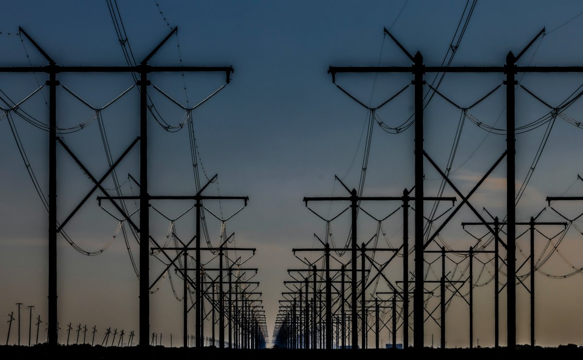 Santa Fe Institute tweet media