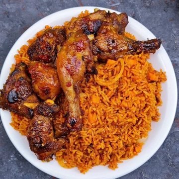 toshine4u's tweet image. With this current Nigeria economy, can #5k get someone a decent Dinner?