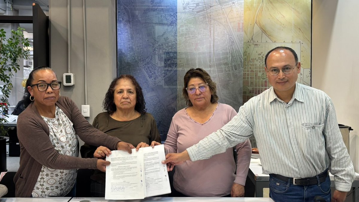 planeacioncdmx's tweet image. El día de ayer se llevaron a cabo las Firmas de Actas de Diálogos y Acuerdos de los pueblos de Mixquic (Tláhuac), Zapotitlán y Tetelco
#IPDP #PGD #Diálogos #Acuerdos #CDMX