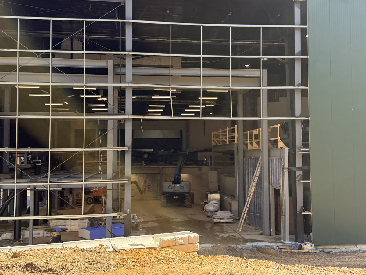 Expedition Theme Park tweet media