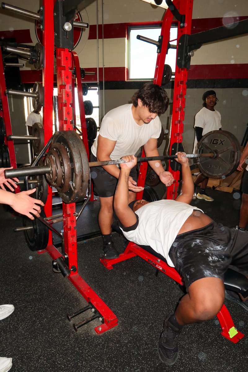 Horn Jags Football tweet media