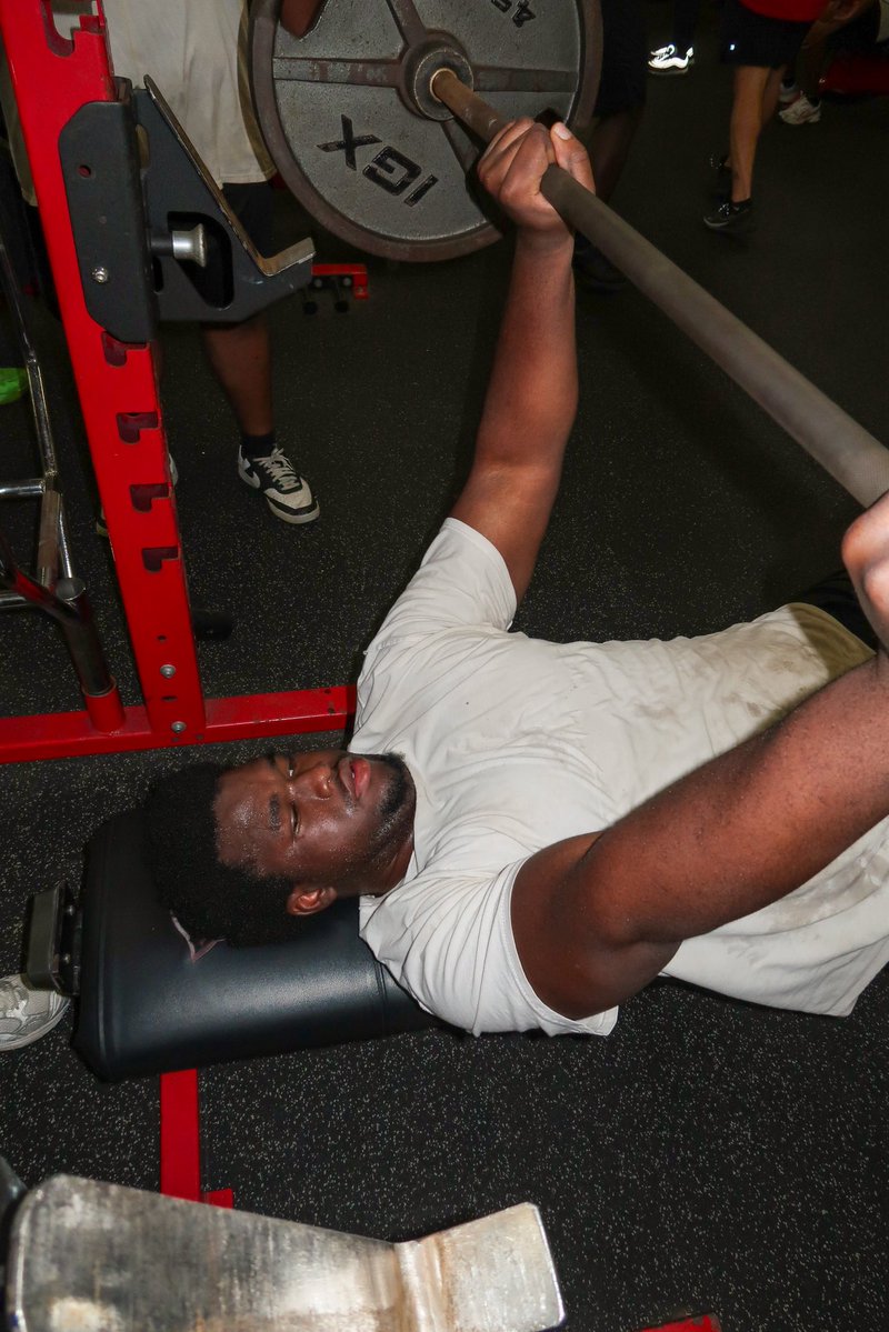 Horn Jags Football tweet media