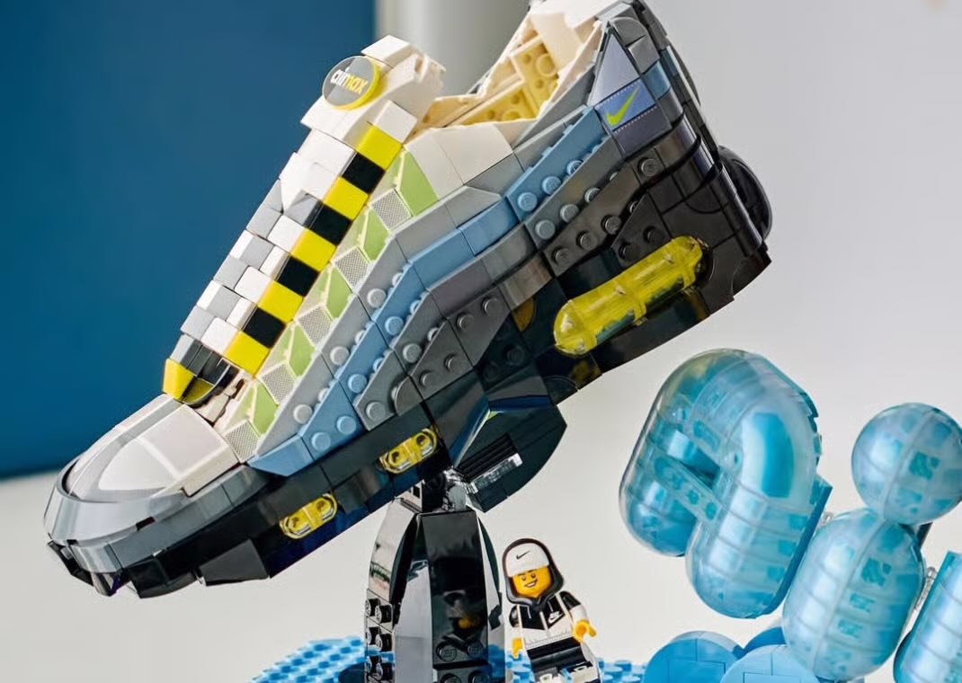 SoleRetriever's tweet photo. BRICK BY BRICK: A Nike Air Max 95 x LEGO set is on the way 🔜 🫧 https://t.co/1G27IsNgTp