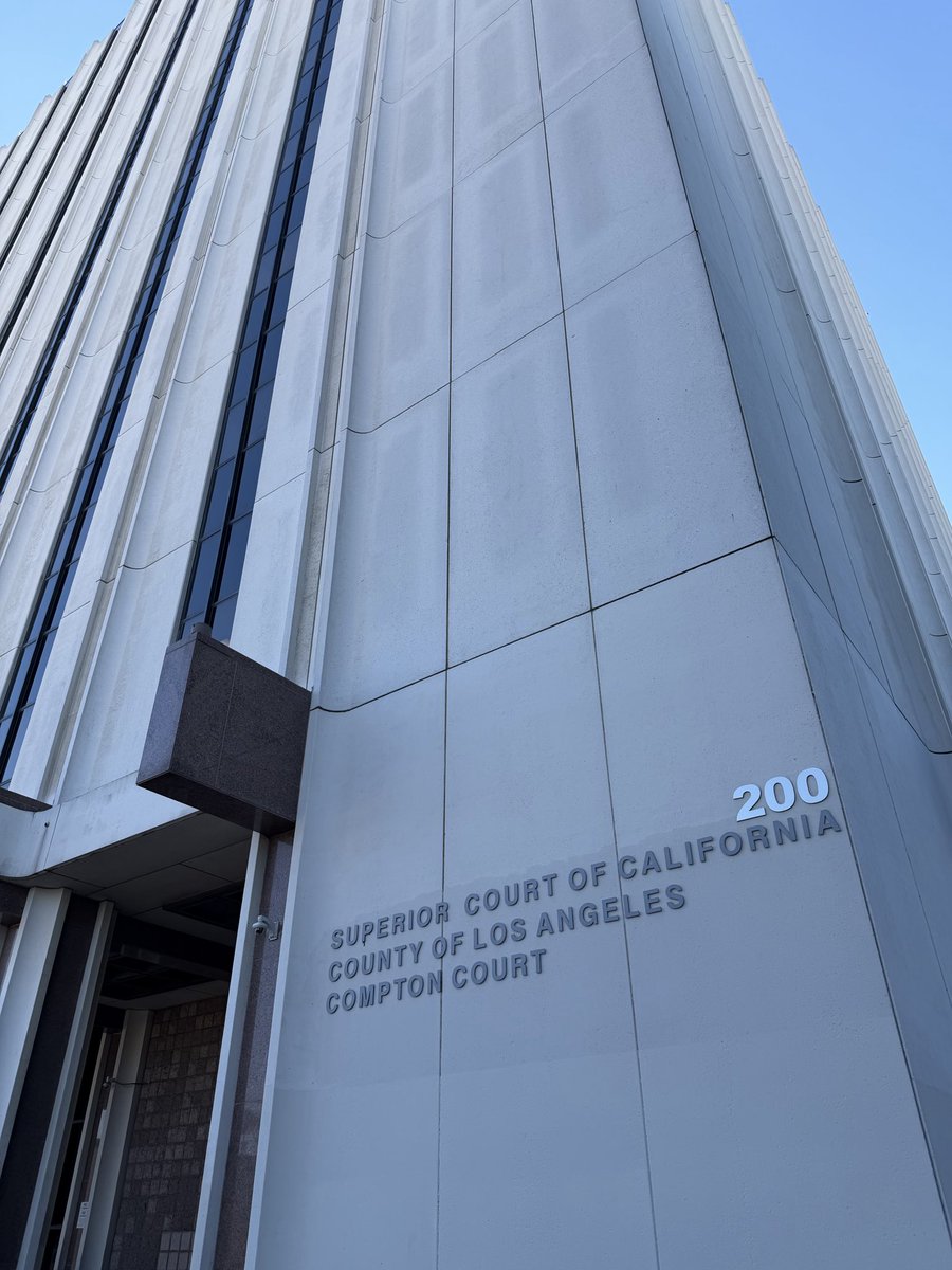 sfvba's tweet photo. Today, at the Superior Court of Los Angeles County, the Compton Courthouse, visiting our friends at Community Legal Services. Great self-help center. We also stopped by the Domestic Violence office at the courthouse, all in support of the San Fernando Valley Bar Association attorney referral service, which serves all of Los Angeles County with no-cost referrals and no-cost consults. @LASuperiorCourt