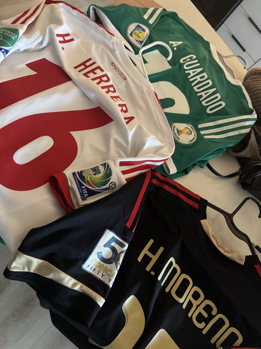 bitcoinrayados's tweet photo. Pasan los años y siguen siendo de mis favoritas camisas https://t.co/wbhlo3a8Rr