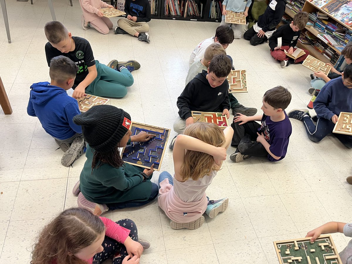 McM_MsT's tweet photo. 🧵capturing our #STEM build today🗜🥽🪚
From ideation > iteration > blueprint design > build🤩
✅blueprint
✅build
✅test & iterate
✅calculations
✅artwork
Next up > play... testing our game design with Grade 2 STEM Buddies!
#Creativity #MathIsEverywhere #ProblemSolving
@tdsb https://t.co/uXAO6e2mnw