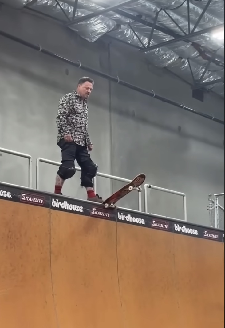 𝕸𝕰𝕸𝕷𝕺𝕽𝕯𝕰 tweet media