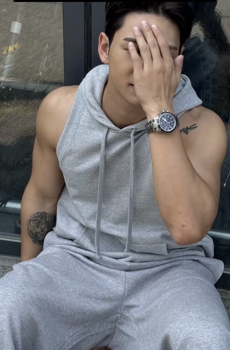 hourly baekho tweet media