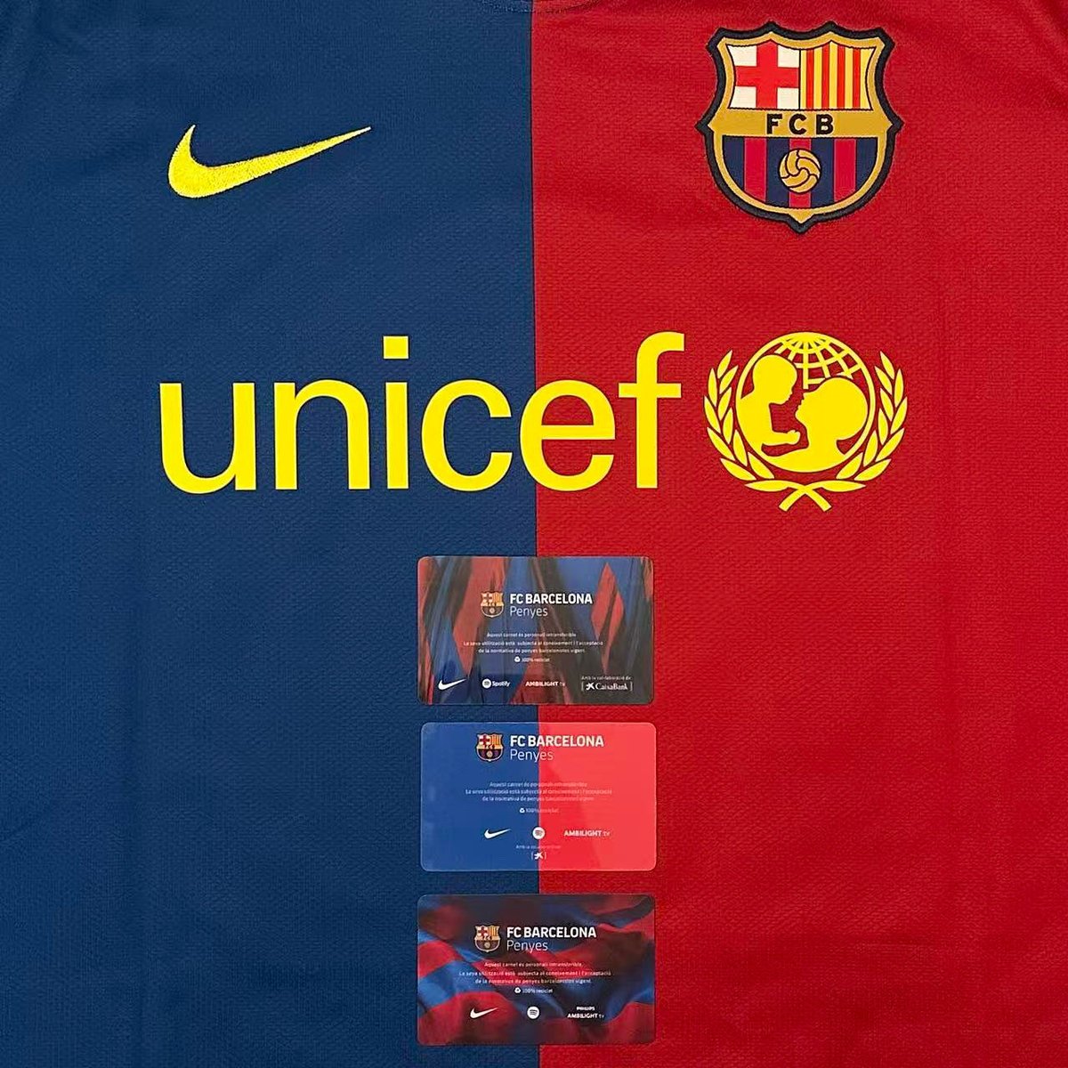 Penyashanghai's tweet photo. PB Shanghai member for three years #penyes
#iViscaCatalunya!🔵🔴 #BlaugranaChina #ForçaBarça #MesQueUnClub #penya #penyablaugranashanghai #barcelonista #BarcaWorld #ViscaBarca #igersFCB #FCBWorld #FCBarcelona #Barca #FCB #Cules #FCBLive #supporters #socis #soci https://t.co/khSzMSAeLJ