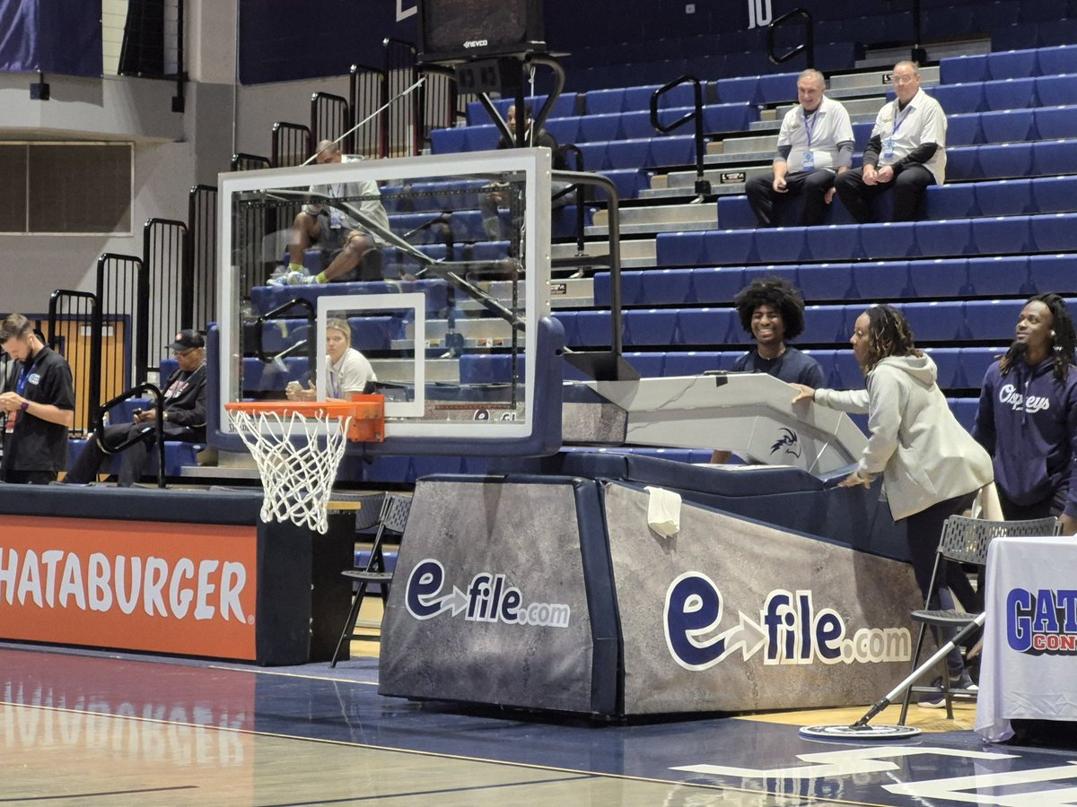 Clayton Freeman tweet media