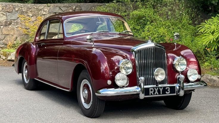 Retromania4ever's tweet image. 🇬🇧 1954 #Bentley R Type Continental Fastback H.J. Mulliner