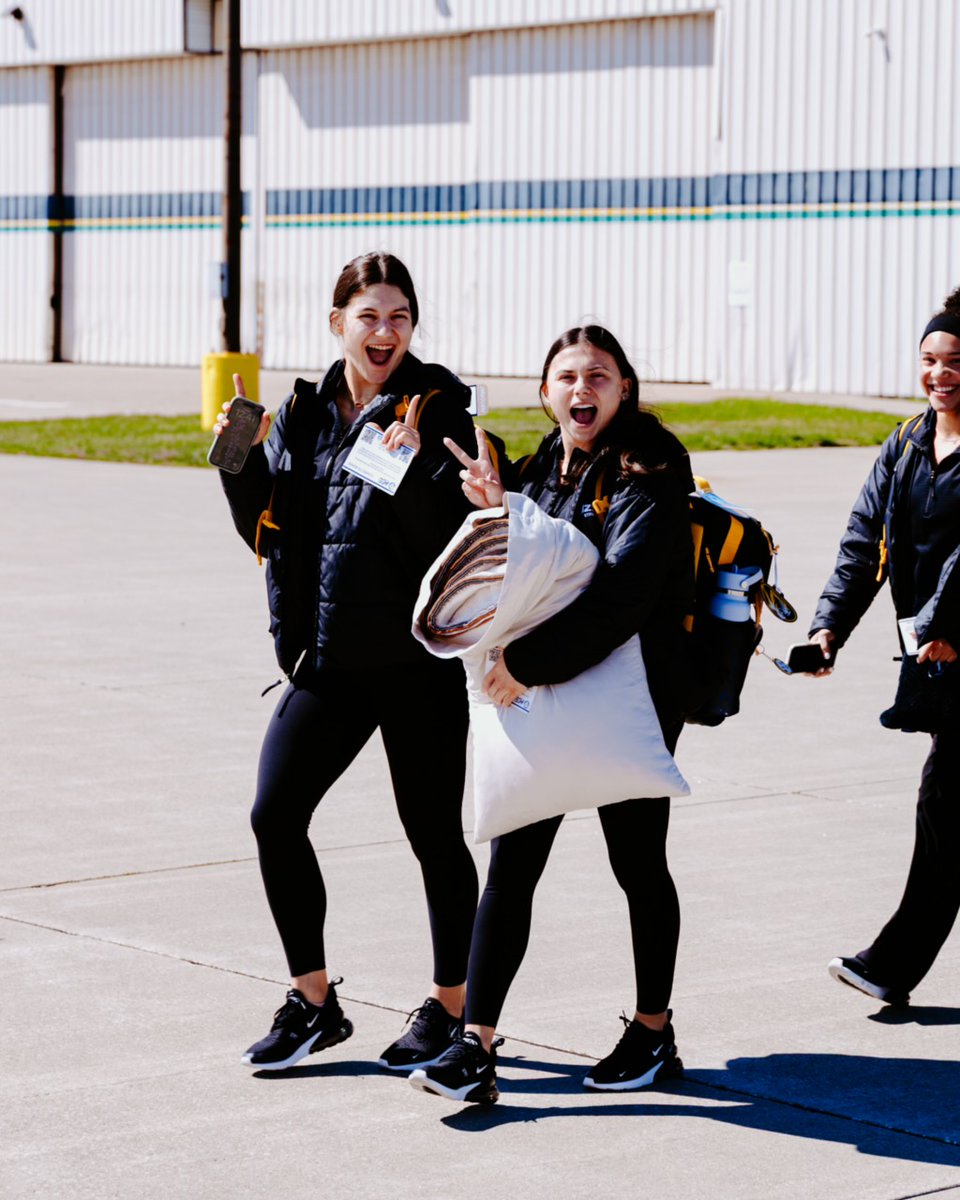 MizzouGym's tweet photo. Wheels up to Auburn ✈️

#MIZ 🐯 // #FlyCOU https://t.co/MdqHtrFVuK