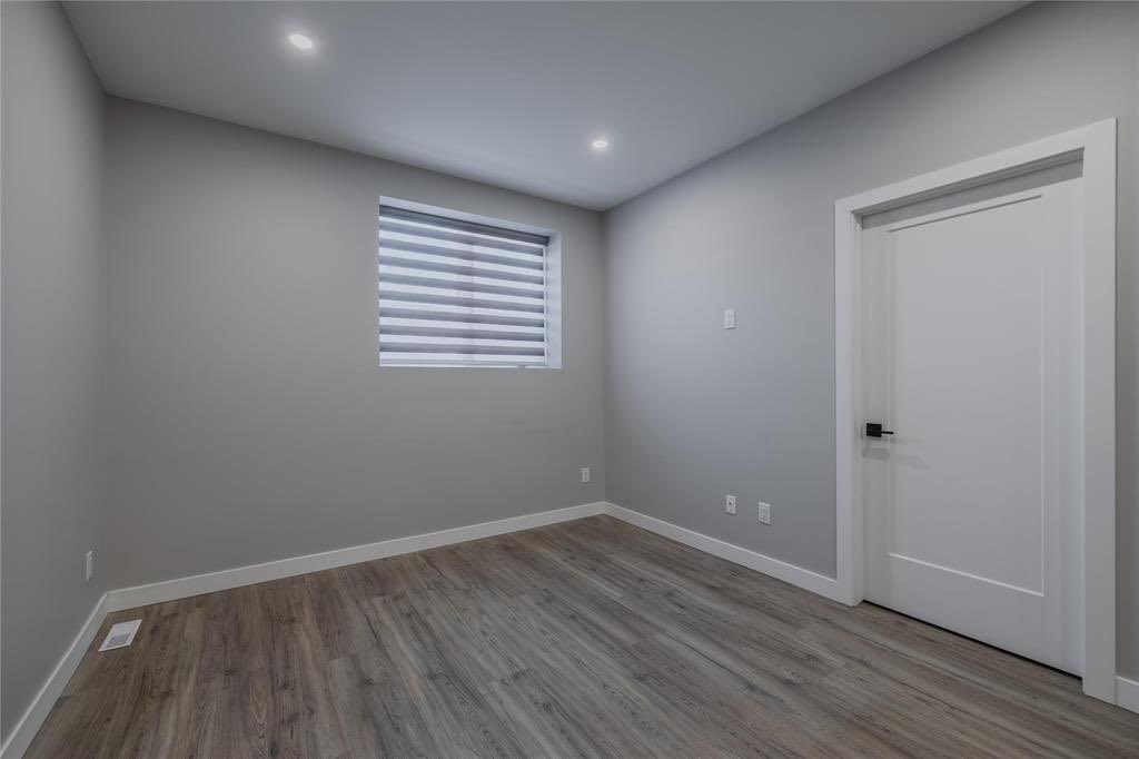 GregMichieTeam's tweet photo. ‼️JUST LISTED‼️ 

Exceptional opportunity with this stunning duplex offering premium construction and outstanding income potential built in 2023. 

🌎 https://t.co/jhMMQhwinl
☎️ 204.336.2800
📧 info@gregmichie.com https://t.co/mrHvjGTxV7