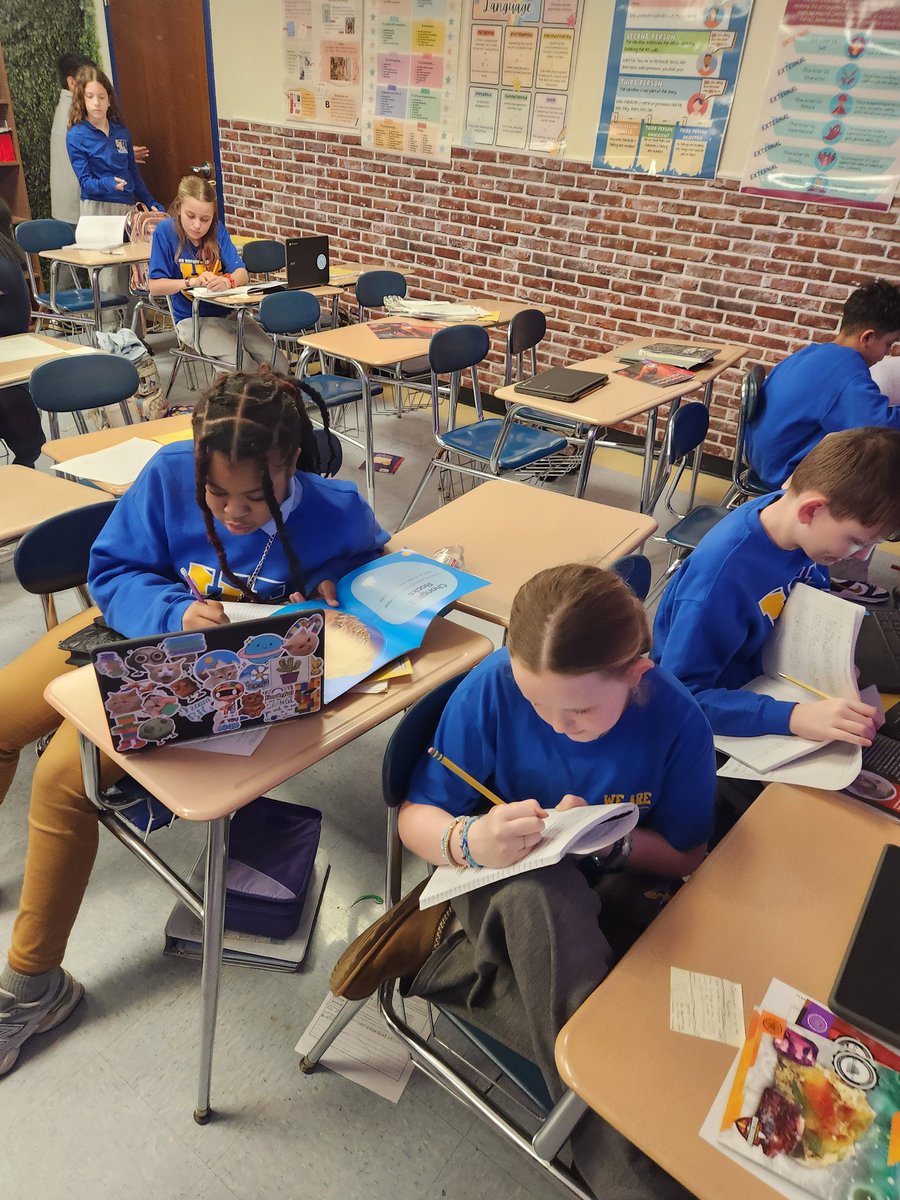 Mrs. Talmo tweet media