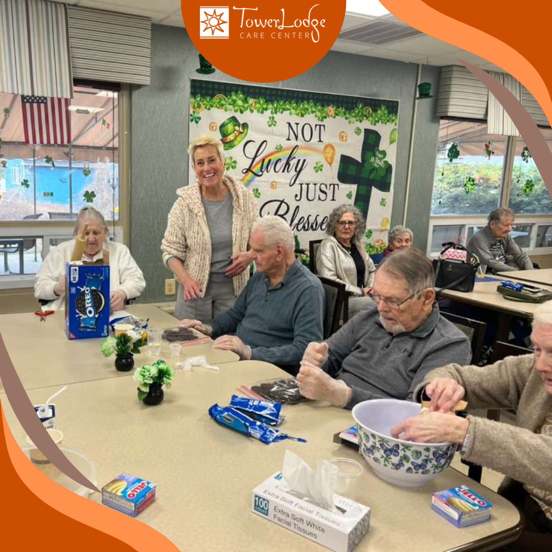 TowerLodgeCare's tweet image. Double the sweetness in Baking Club! We celebrated National White Chocolate Cheesecake Day and National Oreo Cookie Day with a delicious homemade treat. 

#BakingClub #NationalWhiteChocolateCheesecakeDay #NationalOreoCookieDay #SweetTreats #BakingFun #ResidentActivities