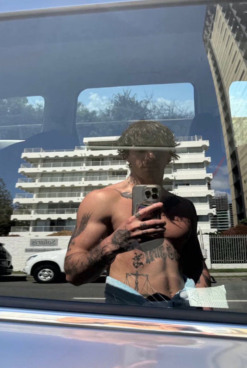 aki. (@akigozano) on Twitter photo 