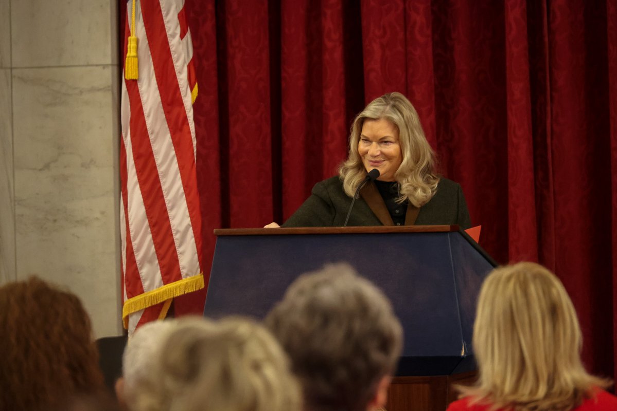 Senator Cynthia Lummis tweet media