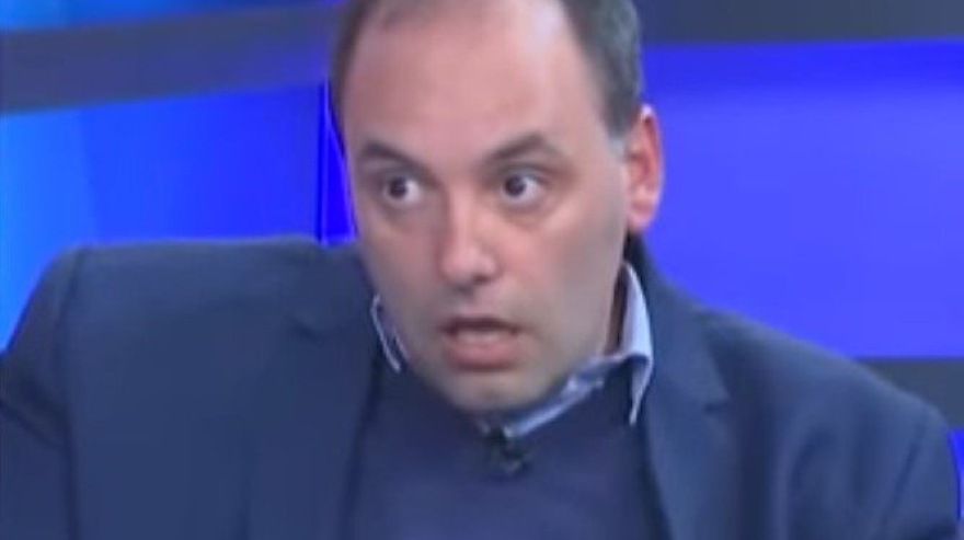 <a href="/maguyar83/">Maguy-Ta🔥</a> <a href="/Kicillofok/">Axel Kicillof</a> CON ESA CARA DE PELOTUDO MIRÁ CÓMO LA ESTABA LEVANTANDO EN PALA
