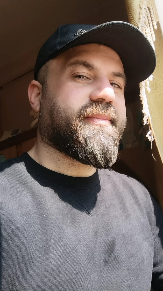 hamada 🏖️ tweet media