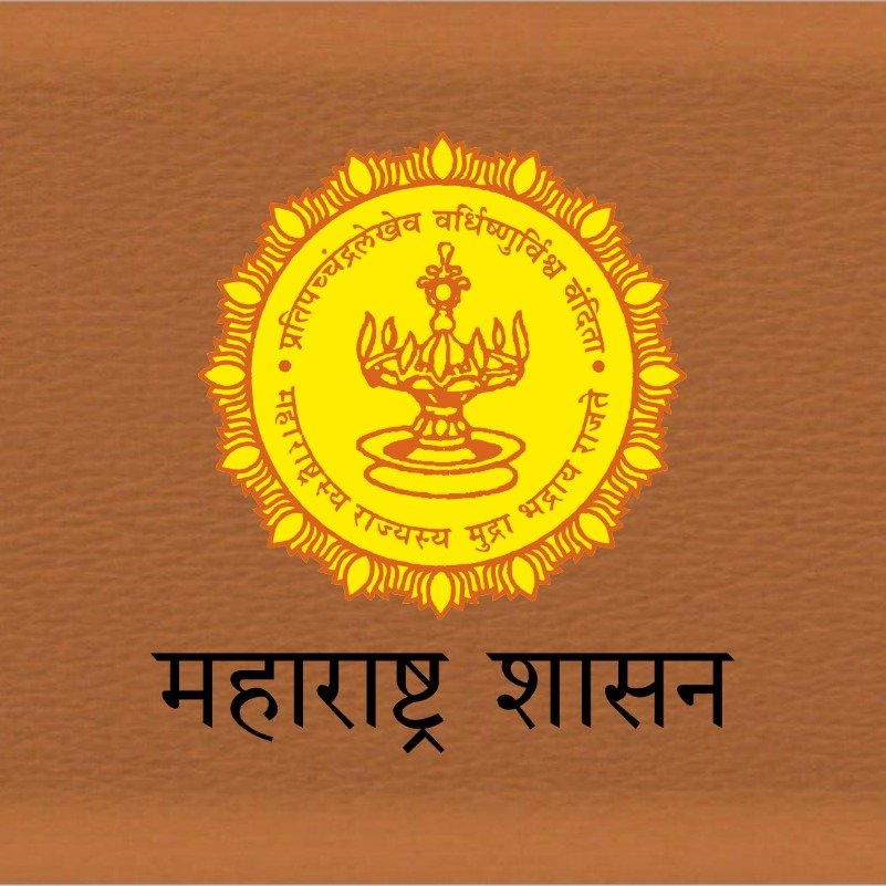 MahaDGIPR's tweet photo. ⏺️ जिल्हास्तरावर विशेष समित्या स्थापन ⏺️
घरगुती एलपीजी गॅस सिलिंडरच्या पुरवठ्यात अडथळे निर्माण होऊ नयेत आणि संभाव्य टंचाईच्या परिस्थितीत समन्वय साधता यावा, यासाठी राज्य शासनाने जिल्हास्तरावर विशेष समित्या स्थापन करण्याचा निर्णय घेतला आहे. 

▶️ समितीत यांचा समावेश…
जिल्हाधिकारी, पोलीस अधीक्षक, जिल्हा पुरवठा अधिकारी आणि सर्व सरकारी गॅस कंपन्यांचे अधिकारी यांचा या समित्यांमध्ये समावेश असेल.

▶️ समित्यांची जबाबदारी…
गॅस पुरवठा साखळीवर देखरेख ठेवणे, कायदा व सुव्यवस्था राखणे तसेच दररोज परिस्थितीचा आढावा घेऊन अहवाल सादर करणे ही समित्यांची प्रमुख जबाबदारी असेल.

#महाराष्ट्राशासन 
#LPG  
#गॅससिलेंडर 
#पेट्रोल 
#डिझेल 
#इंधन