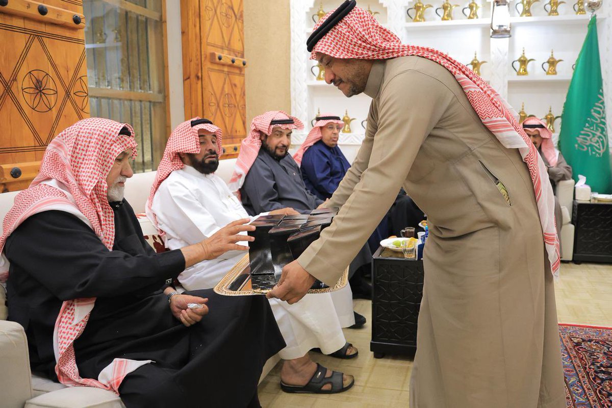 مقصورة السويلم tweet media