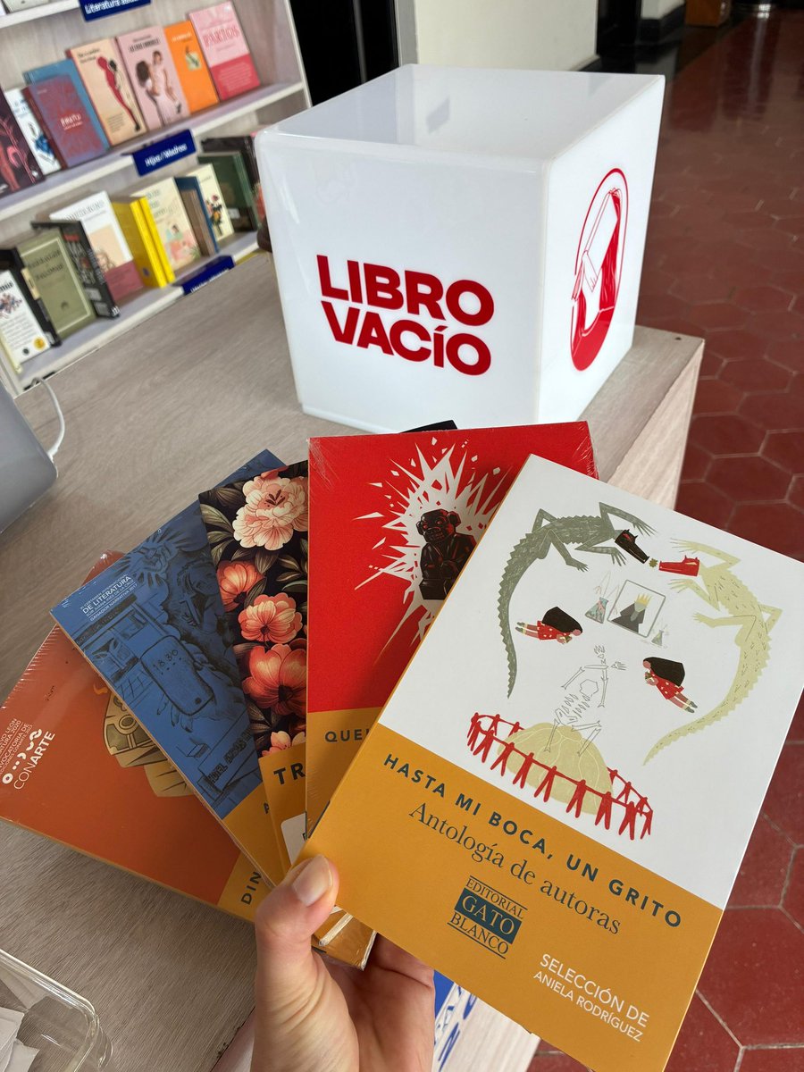 Editorial Gato Blanco tweet media