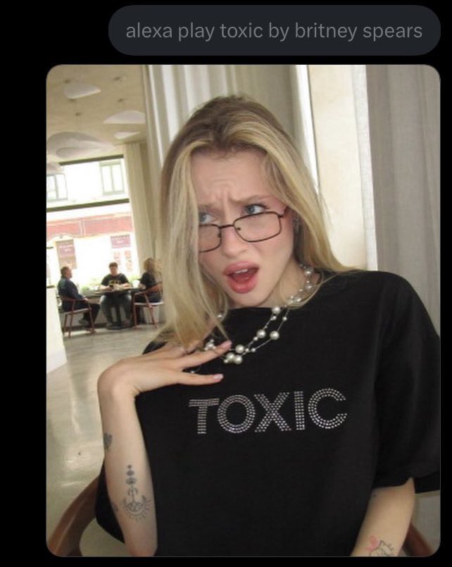 ✴︎ 𝓫eccα 𝓫lαckfчre tweet media