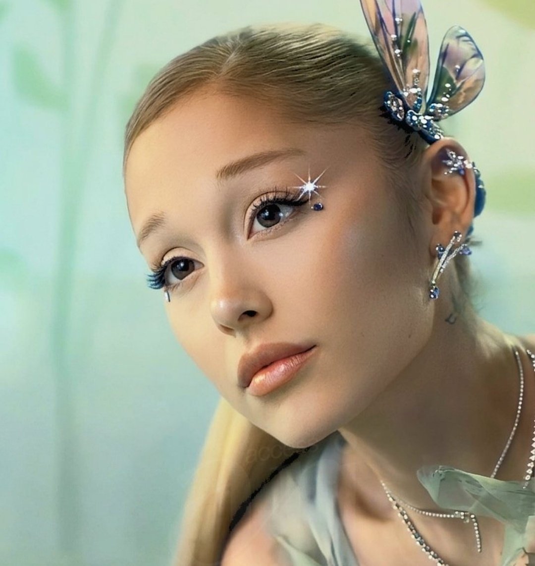 Ariana Grande Update Brasil tweet media