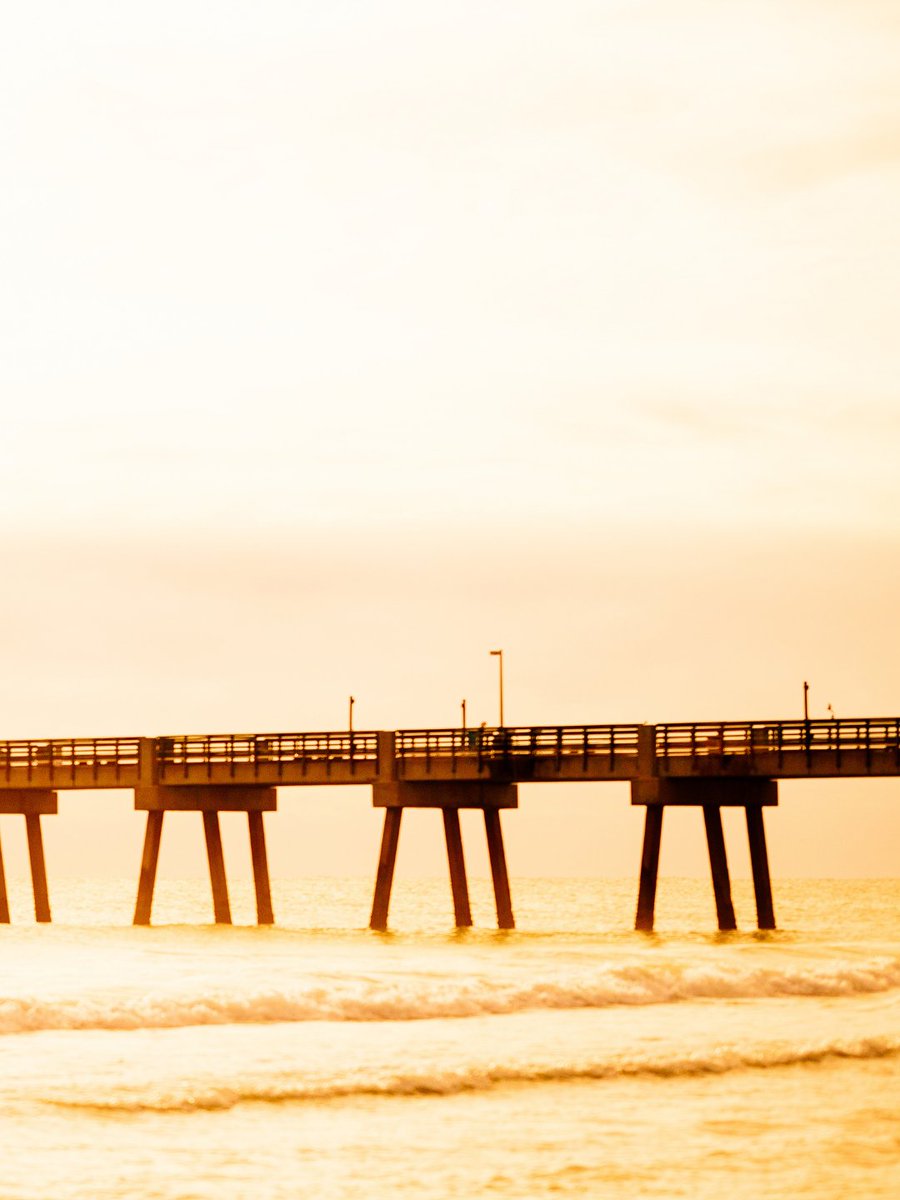 visitlauderdale's tweet image. Rise and shine is a daily occurance here. 🌅 Where are you headed in Greater Fort Lauderdale today?

#floridabeaches #beachtravel #wintertravel #beachlover #broward