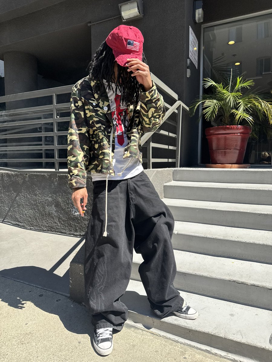 cryingvault tweet media