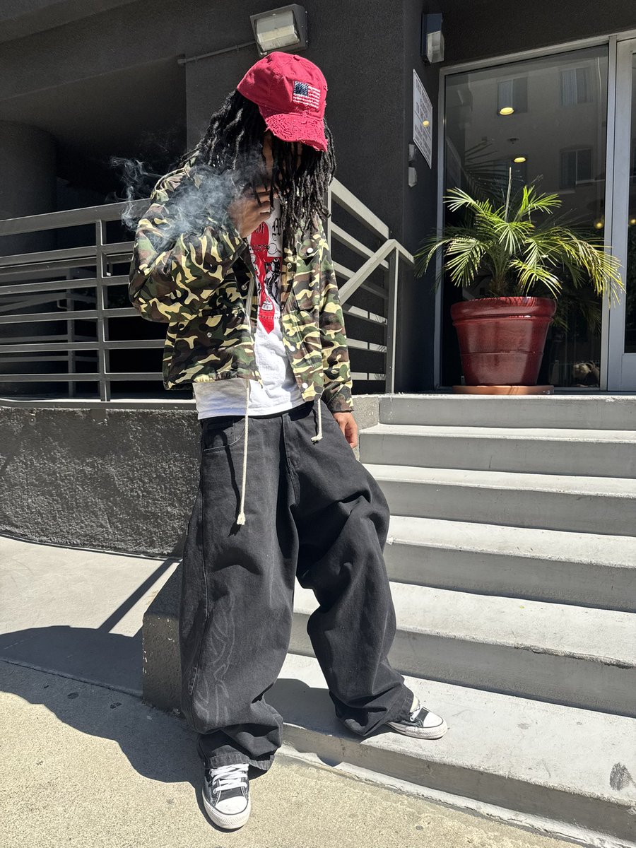 cryingvault tweet media