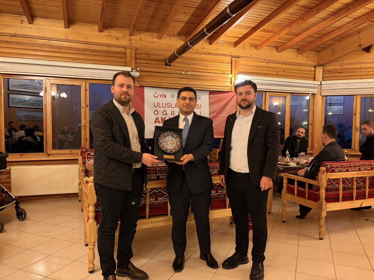 ussod_org's tweet photo. YTB Yurtdışı Türkler ve Akraba Topluluklar Başkanlığı ile USSOD Uluslararası Sosyal Sorumluluk Derneği işbirliğince  düzenlenen 2026 Uluslararası Öğrenci Akademisi kapsamında geleneksel iftar yemeğimizi gerçekleştirdik.

@yurtdisiturkler @haditurus  @muctebabektas https://t.co/Ixnrd6nHWw
