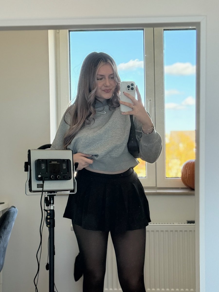 Leniii💕 tweet media