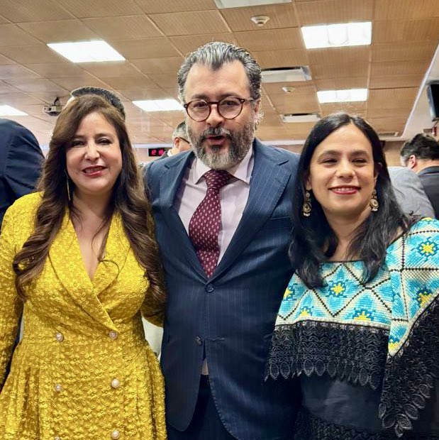 Eva Barrientos tweet media