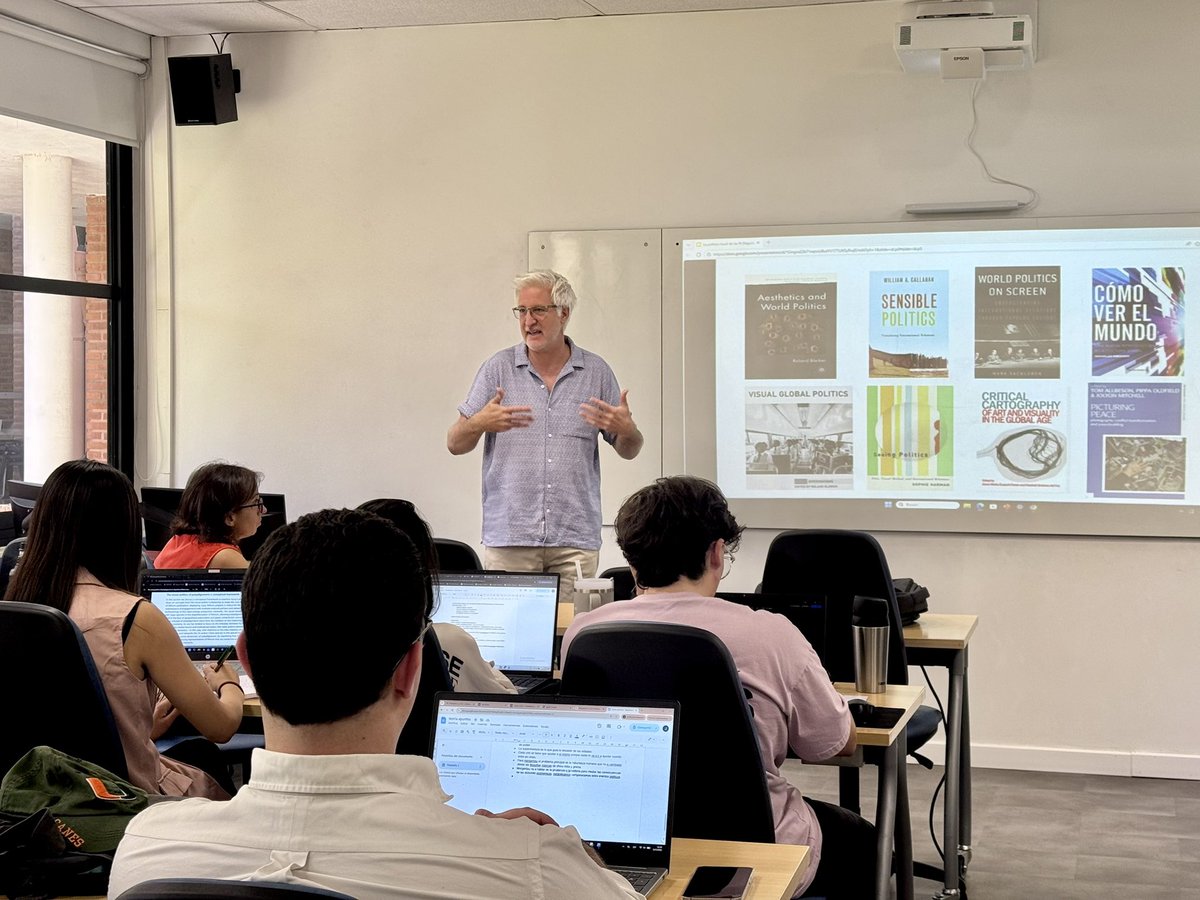 Comunicación UdeSA tweet media