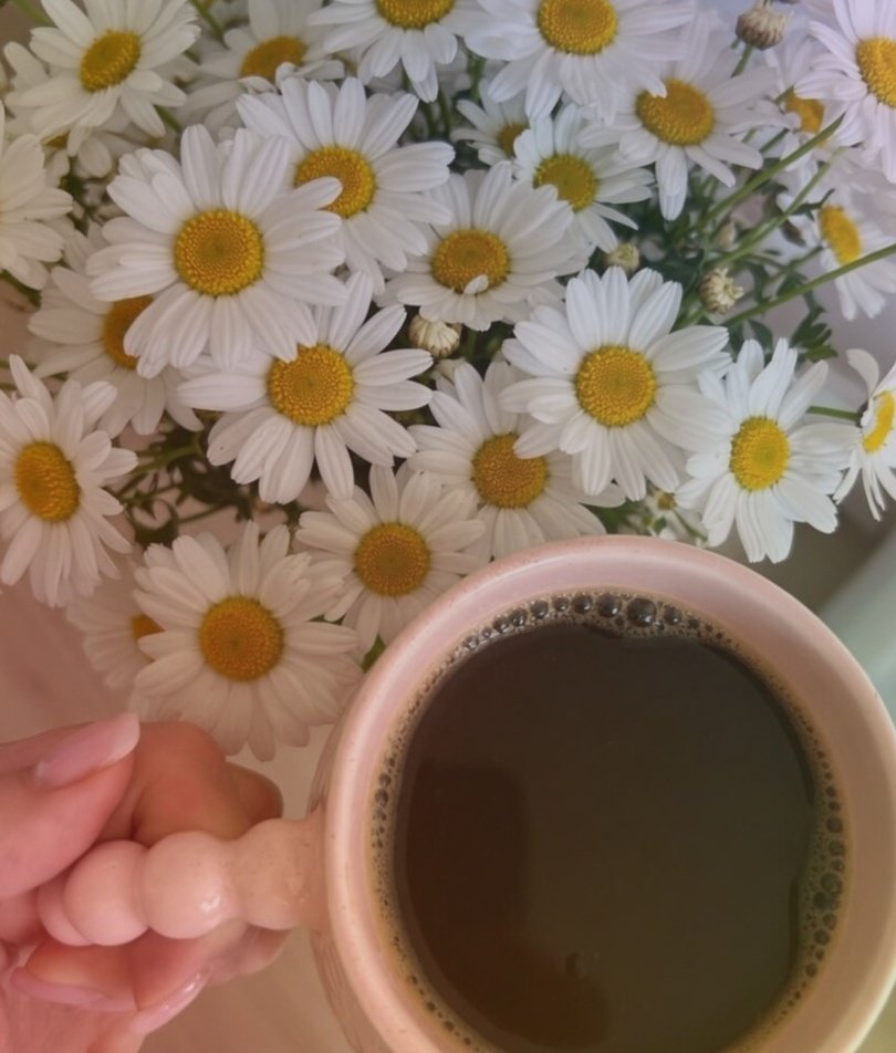 "Bildiğin..
Kadar değil..
      Bilmediğin kadar..
Çok..
     "Aşığım"
                Sana.."♡

♡ Dediğiniz olsun..
    Hayatınızda..♡

Hayırlı geceler size..☕️🤞
O"na Ölürüm Türkiyem 🇹🇷♡