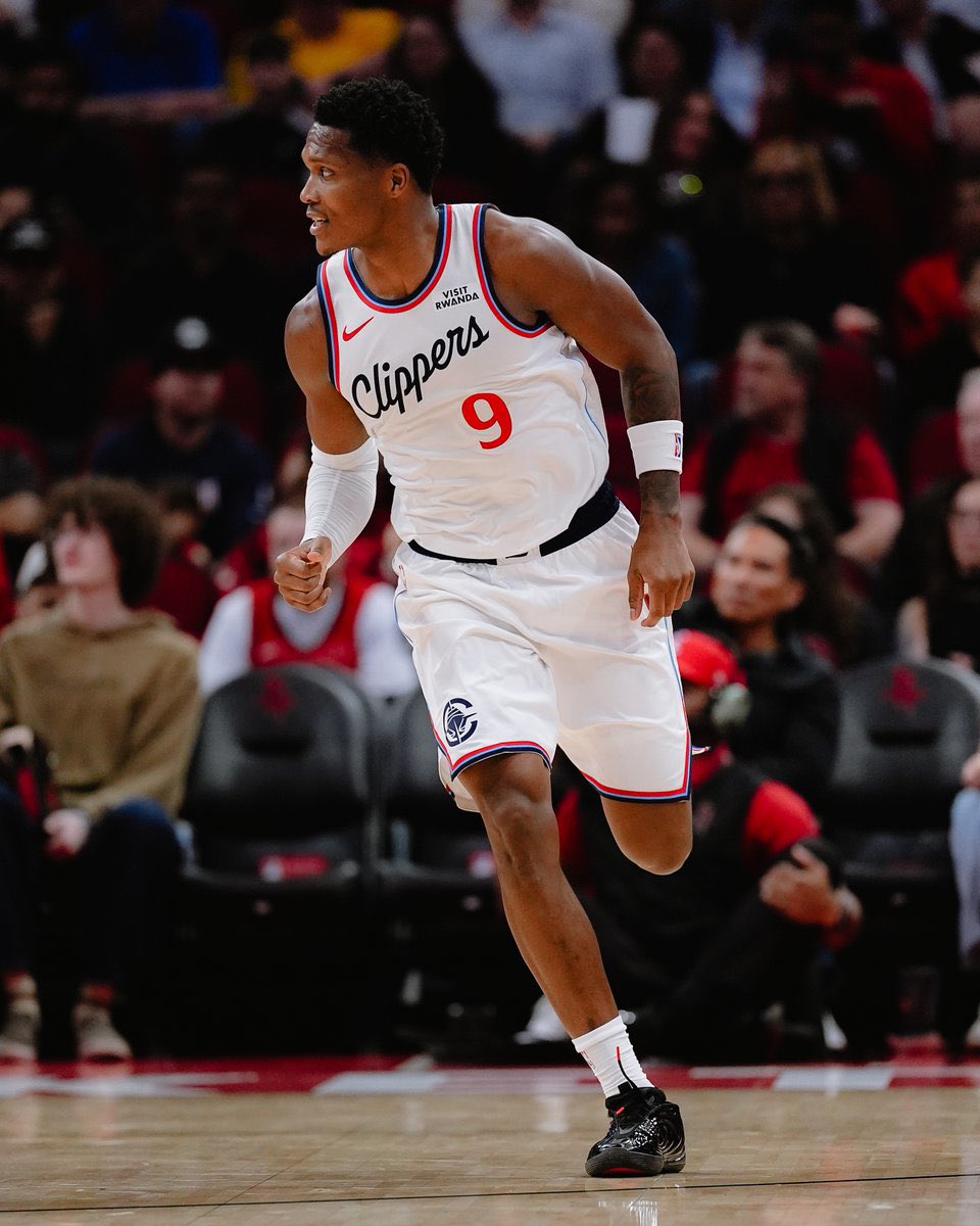 clippa twitta tweet media