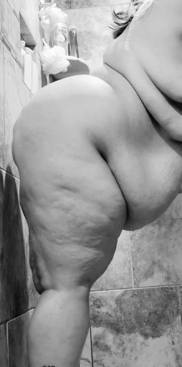 pleasinpuddin's tweet photo. Taking my time in the shower tonight… anyone wanna join in spirit?

#ShowerVibes #WetHairDontCare #ShowerThoughts #LateNightVibes #SteamAndDreams #SoftAndSultry #FlirtyMood #FeelingMyself #SpicyContent #ContentCreator #FanslyCreator #LinkInBio #Tease https://t.co/oE8unHenQd