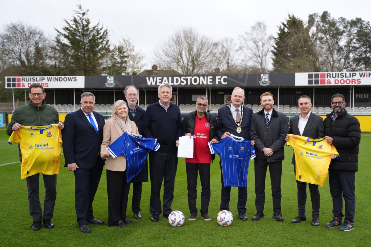 Wealdstone FC tweet media
