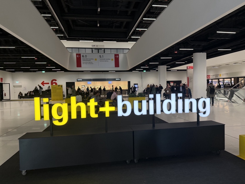 SiemensInfra's tweet image. #LB26 is a wrap.
Thanks to everyone visiting our booth to explore the future of building infrastructure.

From smart to #AutonomousBuildings, we showcased how #IndustrialAI &amp;amp; smart electrification create adaptive, high-performing spaces that improve safety, comfort, &amp;amp; efficiency.