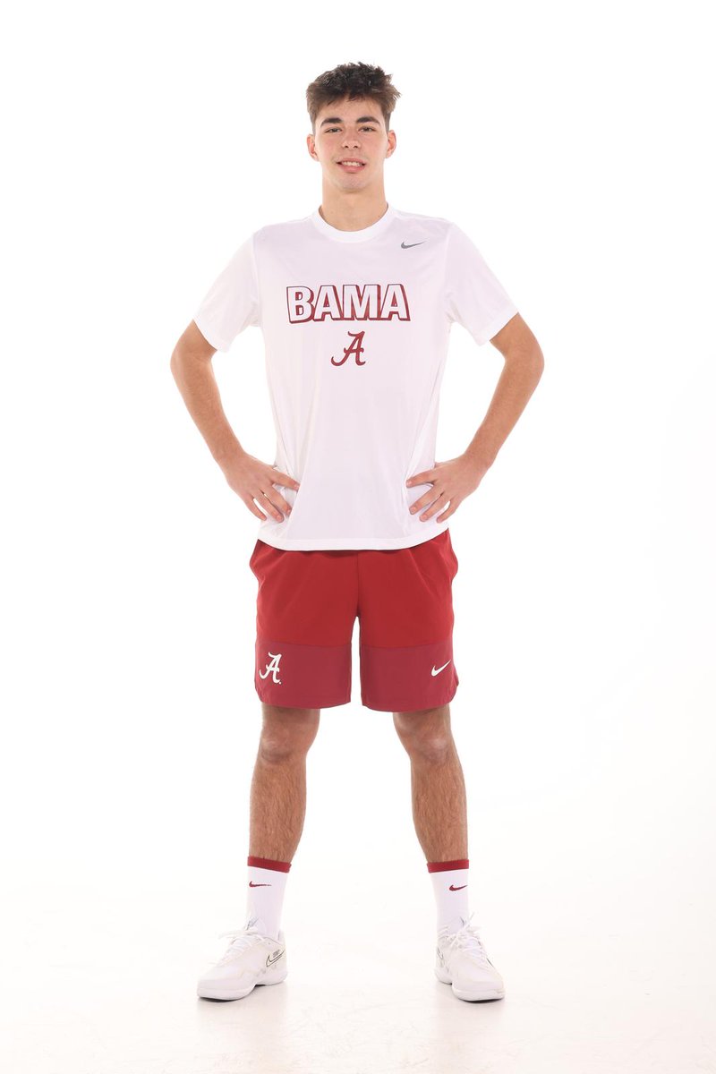 Parsa Bombs 💣 tweet media