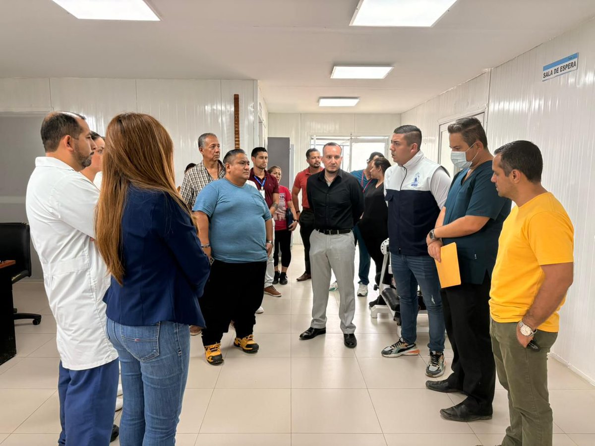 IESS_Manabi's tweet photo. #IESSInforma | Autoridades del @IESS_Manabi recorrieron las instalaciones de @UleamEcuador donde se prevé instalar la contingencia del Hospital Básico Chone 🏥. https://t.co/WLxh3UTlK4