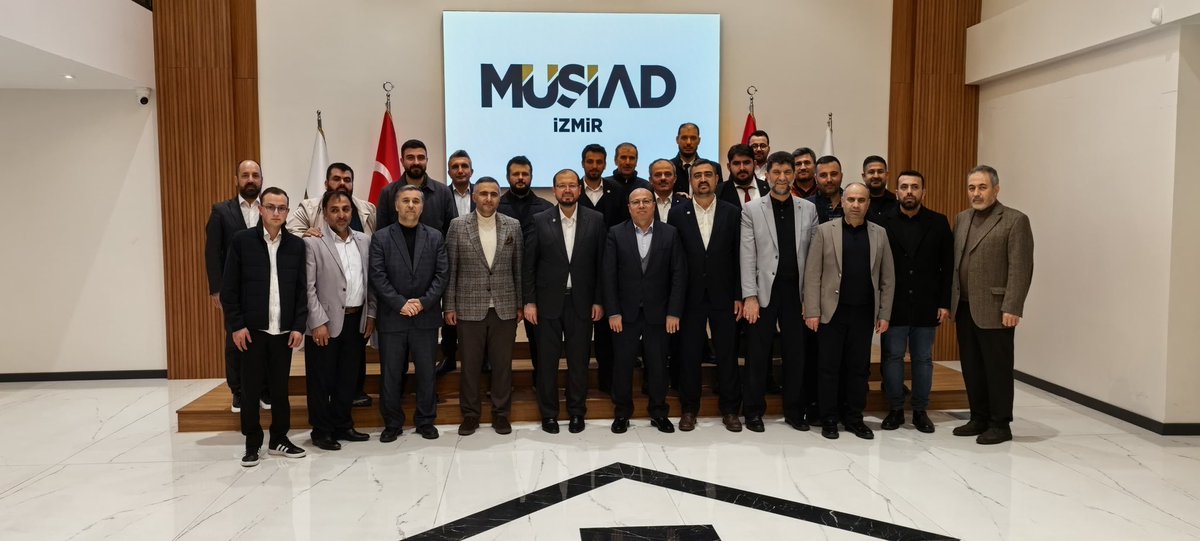 GokhanTemurTR's tweet photo. 📍 MÜSİAD İzmir ( @MUSIADIzmir )

Anadolu Gençlik Derneği ( @agdorgtr ) ve Milli Gençlik Vakfı ( @MilliGenclik ) Genel Başkanı Sn. Salih Turhan’ı ( @AGDSalihTURHAN ) yeni hizmet binamızda misafir ettik.

Gerçekleşen ziyarette, gençliğimizin eğitimi ve topluma katkı sunabileceğimiz projeler üzerine değerlendirmelerde bulunduk.

Yeni şube binamıza ilettikleri hayırlı olsun dilekleri ve nazik ziyaretleri için kendilerine teşekkür ediyoruz.

ÖNCE AHLAK ve MANEVİYAT…