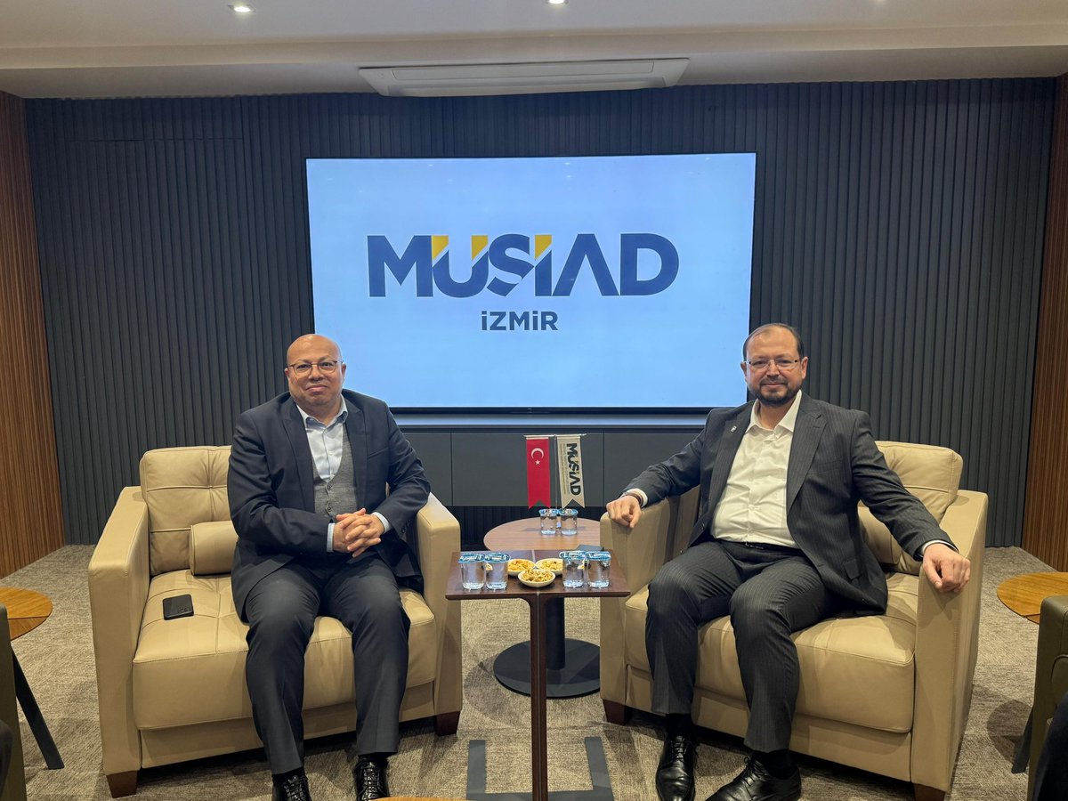 GokhanTemurTR's tweet photo. 📍 MÜSİAD İzmir ( @MUSIADIzmir )

Anadolu Gençlik Derneği ( @agdorgtr ) ve Milli Gençlik Vakfı ( @MilliGenclik ) Genel Başkanı Sn. Salih Turhan’ı ( @AGDSalihTURHAN ) yeni hizmet binamızda misafir ettik.

Gerçekleşen ziyarette, gençliğimizin eğitimi ve topluma katkı sunabileceğimiz projeler üzerine değerlendirmelerde bulunduk.

Yeni şube binamıza ilettikleri hayırlı olsun dilekleri ve nazik ziyaretleri için kendilerine teşekkür ediyoruz.

ÖNCE AHLAK ve MANEVİYAT…