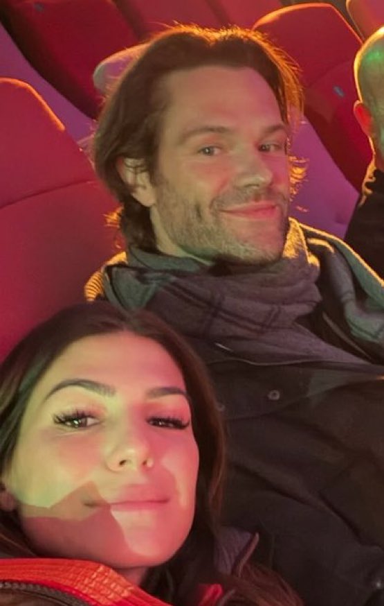 kasey 🍂 tweet media